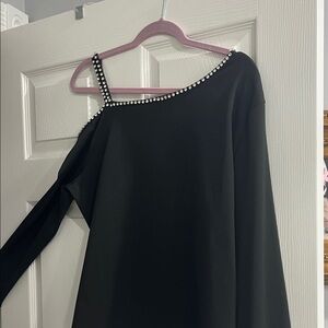 Elegant Black One-Shoulder Dress